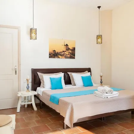 Kapeli Suites Michalis فيلة