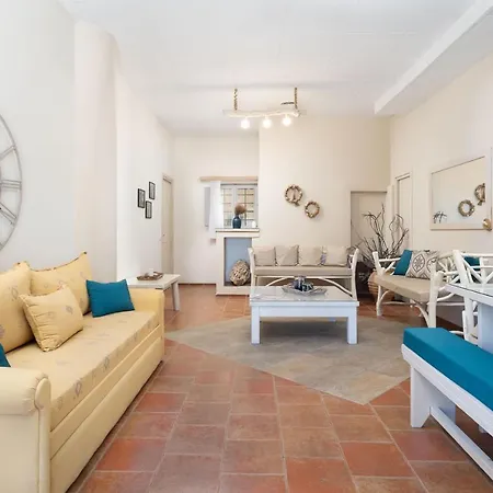 Kapeli Suites Michalis *